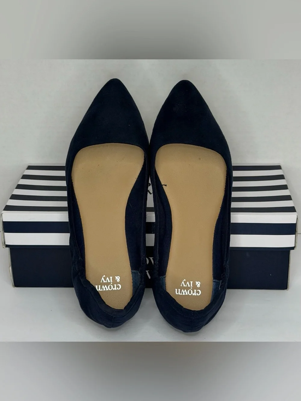 Crown & Ivy Navy Suede Pointed Toe Flats Size 7W EUC